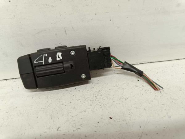 COMMODO RENAULT CLIO 2 RADIO - Vue 2